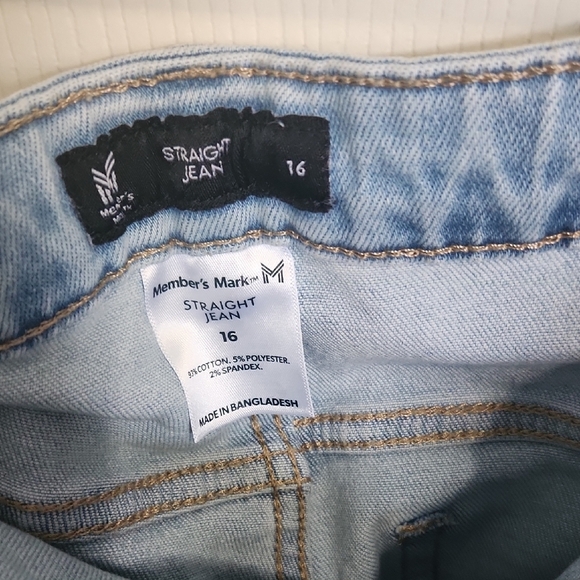 Classic Light Blue Straight Leg Women's Jeans - Picture 2 of 2